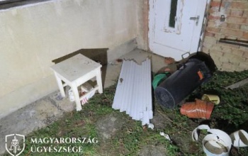 Magánlaksértést követett el négy férfi Kaposváron, ezért vádat emeltek ellenük