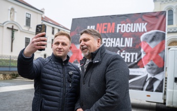 A lét a tét – Kaposváron járt a Fidelitas háborúellenes országjárása