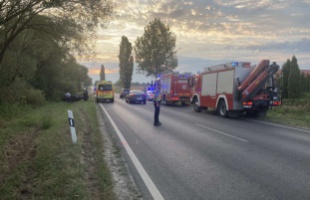 Felborult egy autó Kaposvár külterületén