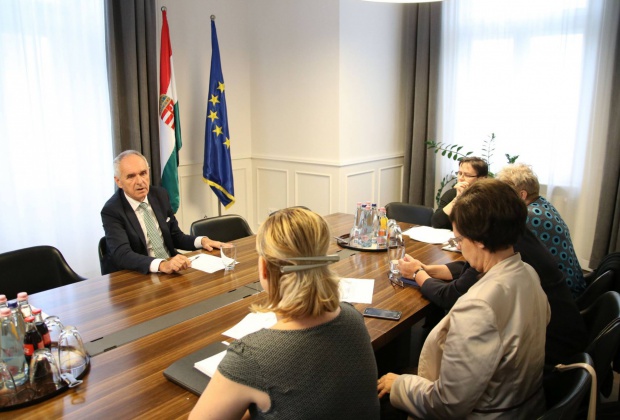 Szita Károly: tárják fel a szalmonellafertőzés okát, hogy a jövőben ne betegedjen meg több bölcsis!