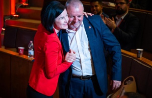 Lemondott az MSZP két társelnöke