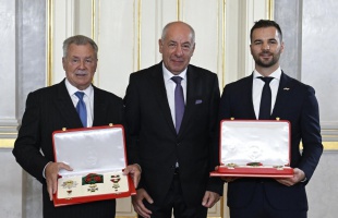 Farkas Bertalan és Kapu Tibor kapta a Magyar Szent István Rendet