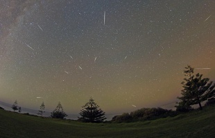 Látványos show-műsorral érkezik az Éta Aquaridák meteorraj este