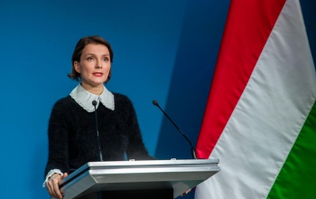 Már az első napon közel 15 ezer idős embert beoltottak
