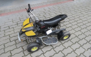 Gyermek quadot akart lopni az éjszaka közepén, a rendőrök rajtakapták