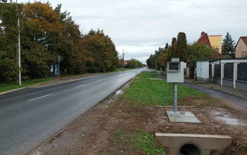 Kihelyezték az Egyenesi útra is a traffiboxot