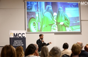 Sayfo Omar: Terjed a magyar migrációs modell