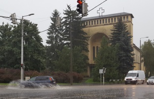 Felhőszakadás miatt riasztás majdnem az egész hétre