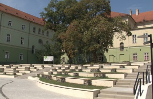 Tízéves a Kaposvári vigasságok tere