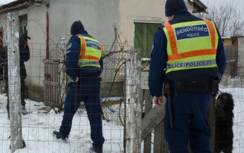 A jádi rendőrök segítettek a néninek és beteg fiának, hogy legyen fűtés