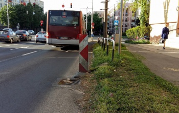 Kezdjük megszokni, hogy ez a tábla ott van a Füredi úton
