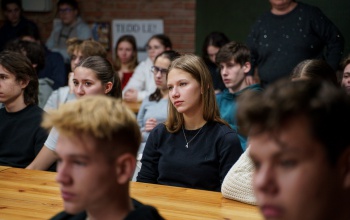 Rendhagyó történelemórán tanultak a holokausztról a táncsicsos diákok