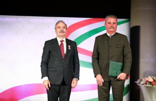 Magas rangú kitüntetéseket kaptak a SEFAG Zrt. kollégái