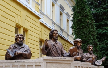 Kaposvári legendák 30. – A négy reformátor szobra