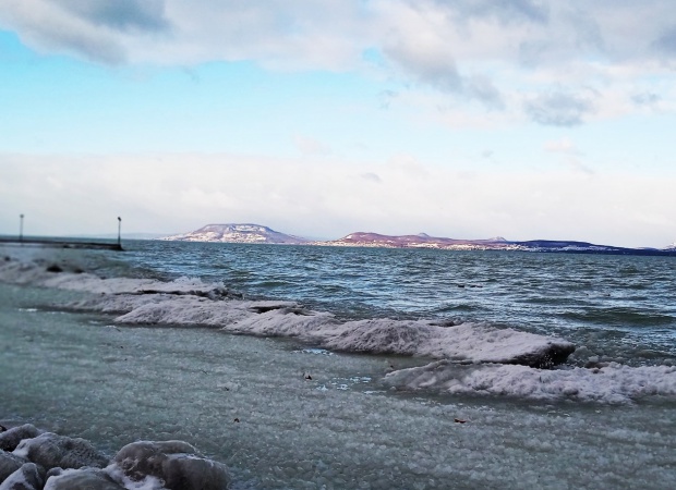 Varázslatos és káprázatos a téli Balaton
