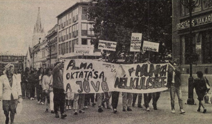 35 éve több száz főiskolás tüntetett Kaposváron
