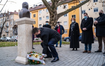 Az emlékkonferencia elmaradt, a koszorúzást megtartották – 110 éve született Takáts Gyula