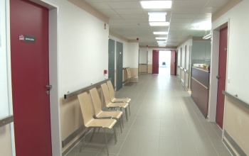 Átadták a kaposvári póluskórházat