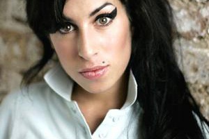 Kalapács alatt Amy Winehouse otthona