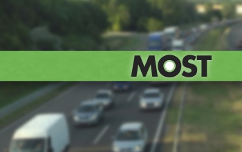 Nyerges vontatóval ütközött egy autó Berzencénél