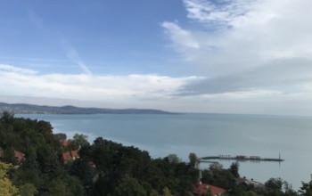 Mutatjuk, hol találhattok ingyenes strandot a Balatonon
