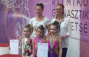 Szőnyegen az LSC-s lányok