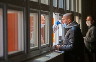 Mától nem végez koronavírus-tesztet a mentőszolgálat