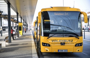 A közeljövőben már bankkártyával is lehet fizetni a Volánbusz helyközi járatain