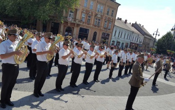 GYEP-SHOW : Katonazenekarok parádés szakalaki bemutatója