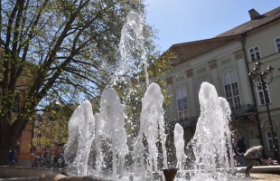 Hétfőtől hőség, vihar, kánikula