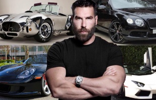 Milyen autókat vezetnek a híres pókerjátékosok?