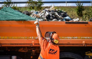 Vasárnap éjfélig lehet jelentkezni önkéntesnek a Magyar Közút szemétgyűjtési akciójára