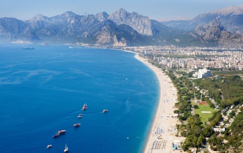 Utazási trendek az őszi szünetben: a magyarok a tengerparton hosszabbítják meg a nyarat