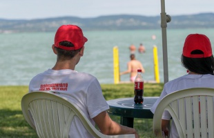 Elindult a balatoni elsősegélynyújtó szolgálat