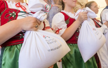 Somogyváron tartották búzaösszeöntés ünnepét