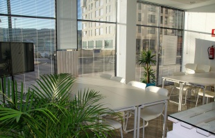 Új iroda, új partnerségek: miért érdemes átgondolni a takarítási megoldásokat költözéskor?