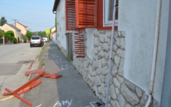 A zsalugáter vette le a motorkerékpárról az ittas férfit