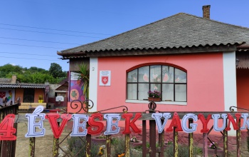 4 éve van Jelenlét Ház