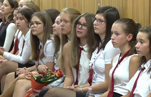 Elkezdődött a tanév - gyermekeinkben van a kaposvári jövő