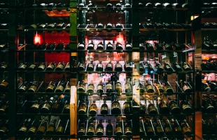 Visszaváltható borosüveg: most zöldülhet a hazai Aldi, Lidl, Spar és Tesco