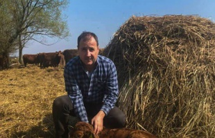 Egymillió forinttal támogatta a kórházat Mihalecz András