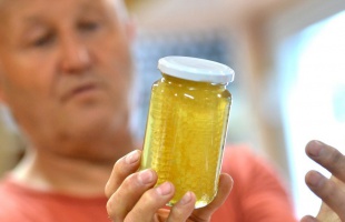 Húsz tonna hamisított mézet vont ki a forgalomból a Nébih
