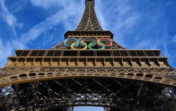 Marad az öt karika az Eiffel-tornyon?