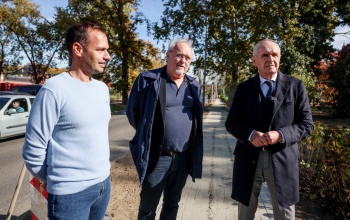 Újabb járda újult meg