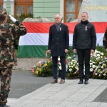 Szita Károly megadja az engedélyt a zászlólevonásra