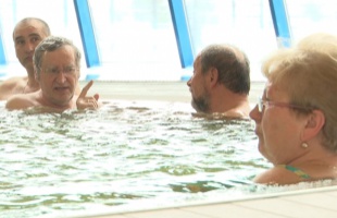 Nyugdíjas? Fürdőzzön olcsóbban!