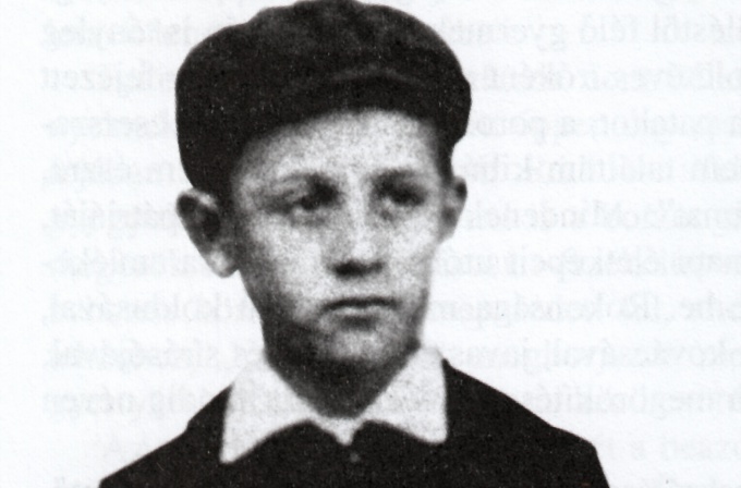 Polgártársunk, Fekete István (Kaposvár 1910-ben)