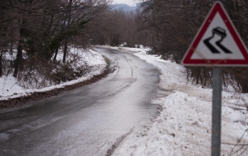 Csúszós utak Somogyban is az ónos eső miatt