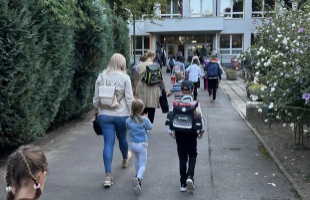 A Kisfaludy iskola tanévnyitóján búcsúztak a polgárőrtől