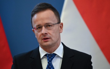 A háborús őrület továbbra is túszként tartja fogva Európát